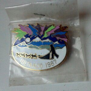 Alaska Vintage Pin Iditarod 1987 In Original Plastic Cover Dog Sled Perfect 1 3/